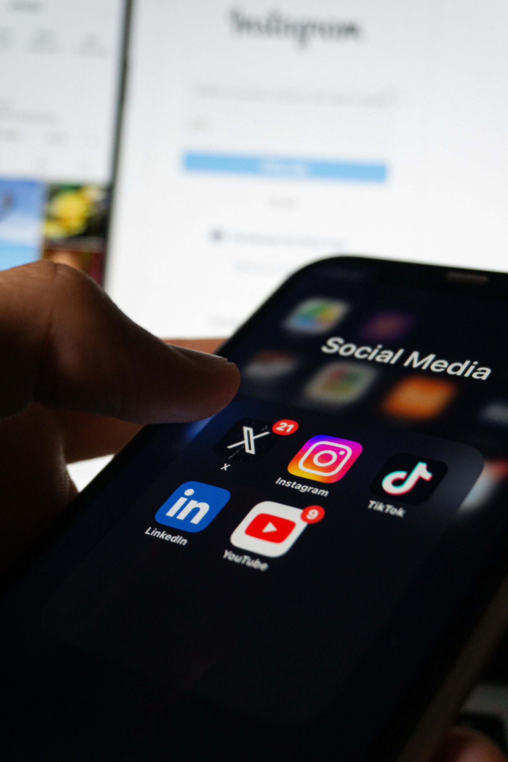 Social media design, Lejla Bajrami